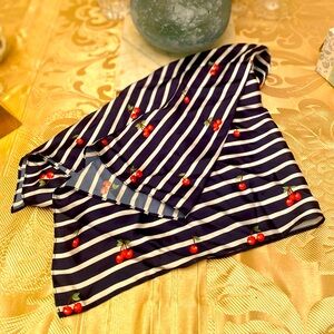 Blue and white stripes scarf